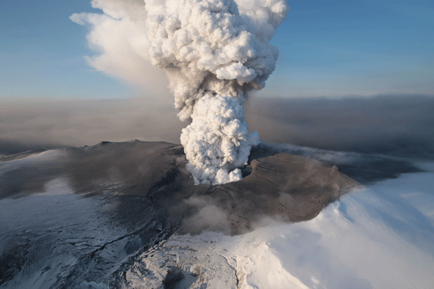 icelandic_volcano_erupted63